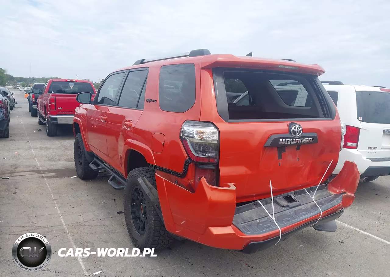 2015 Toyota 4Runner Trd Pro VIN:JTEBU5JR7F5219472 - 3