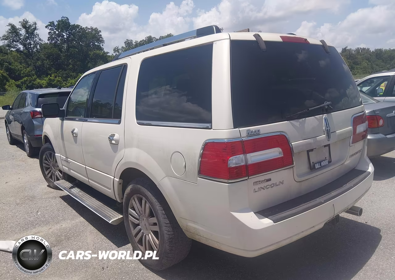 2007 Lincoln Navigator Ultimate VIN:5LMFU275X7LJ20482 - 3