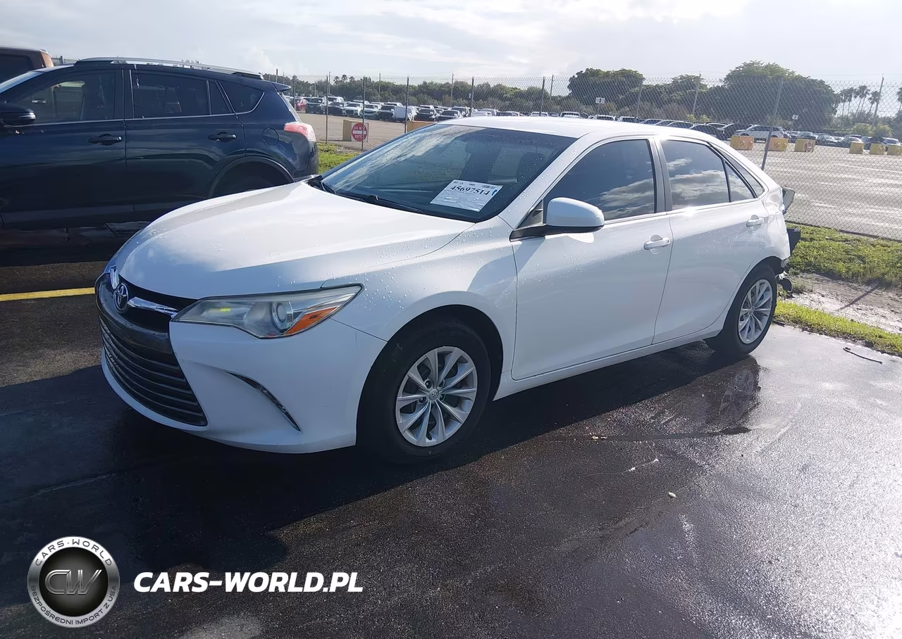 2016 Toyota Camry Le VIN:4T1BF1FK2GU606016 - 2