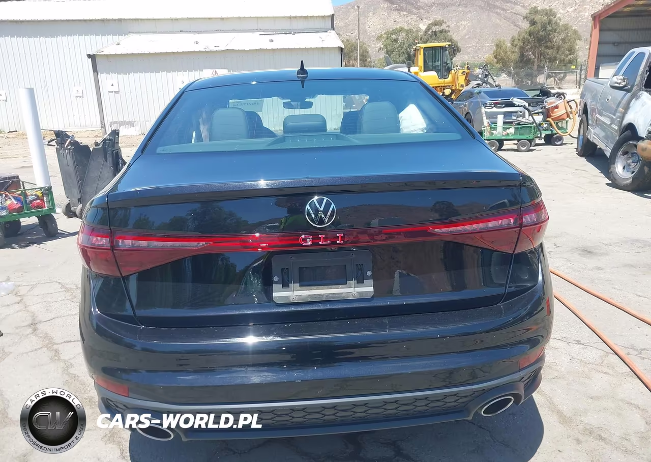 2025 Volkswagen Jetta Gli 2.0T Autobahn VIN:3VW2T7BU5SM066100 - 17