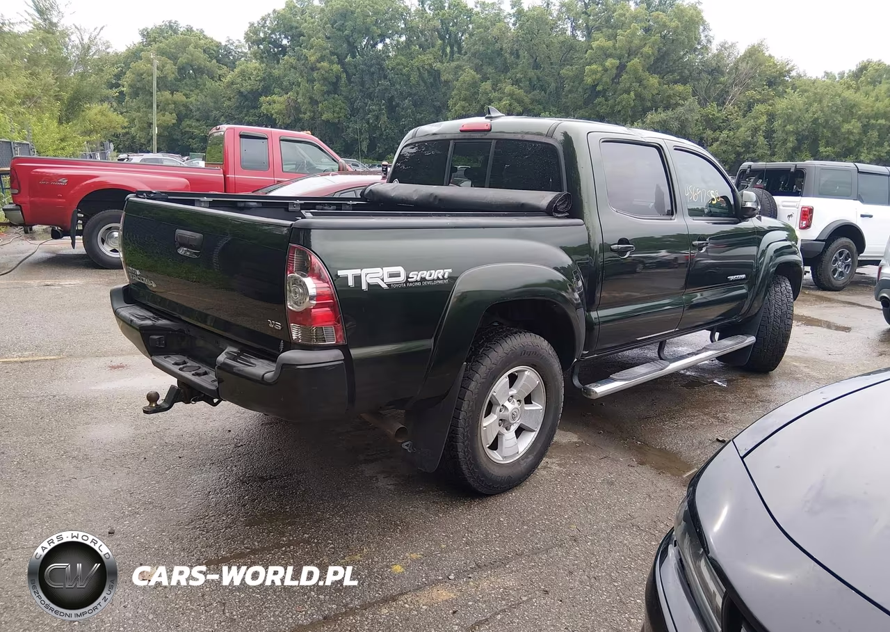 2014 Toyota Tacoma Base V6 VIN:5TFLU4EN0EX108470 - 4