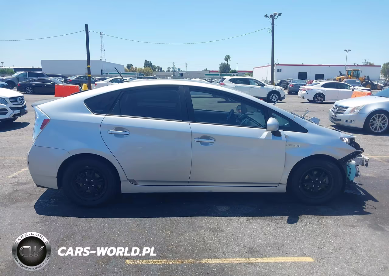 2012 Toyota Prius Four VIN:JTDKN3DU4C5390522 - 14