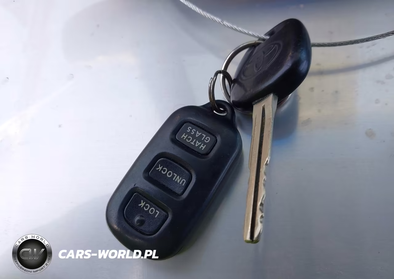2005 Toyota Matrix VIN:2T1KR32E56C574584 - 11