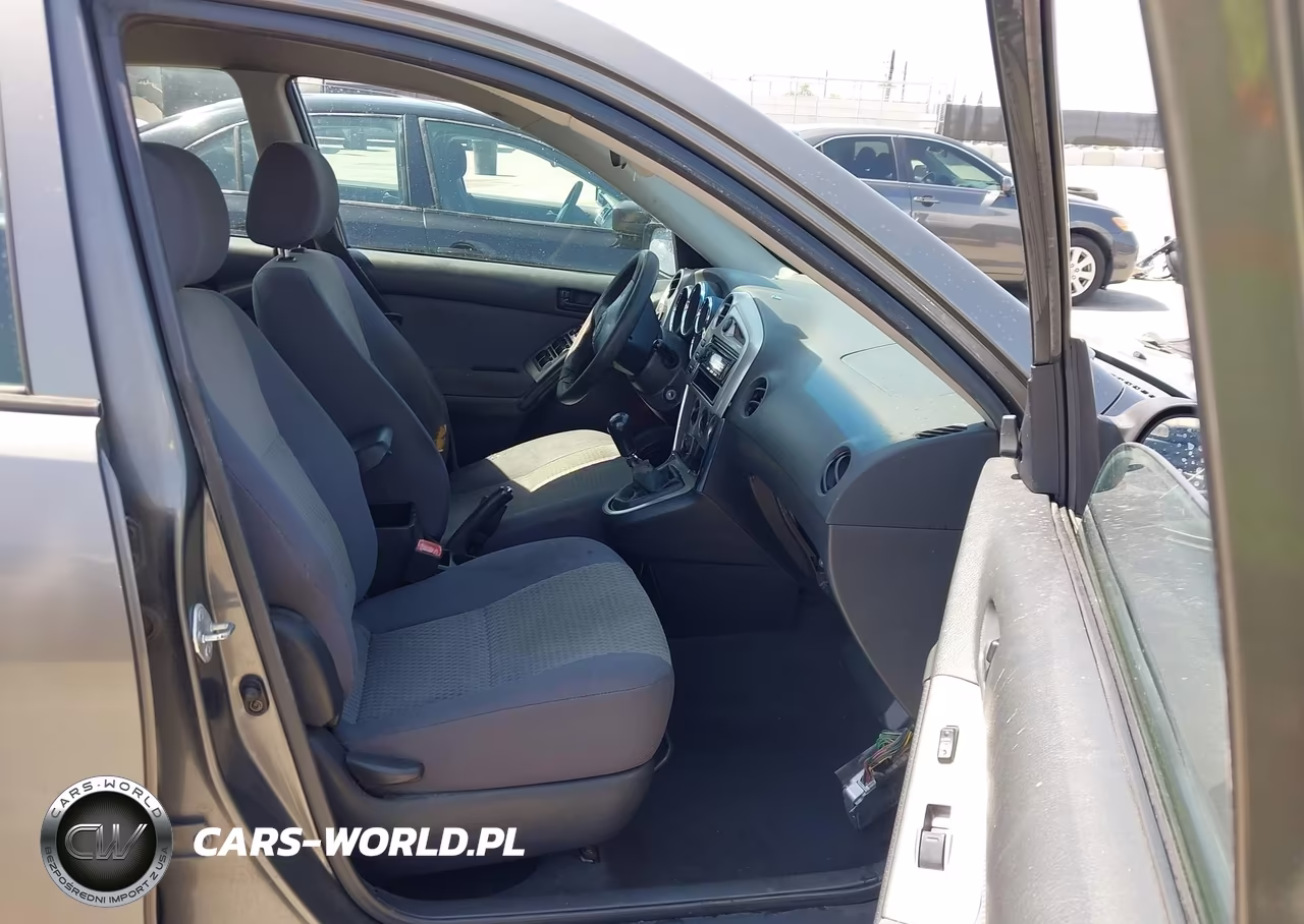 2005 Toyota Matrix VIN:2T1KR32E56C574584 - 5