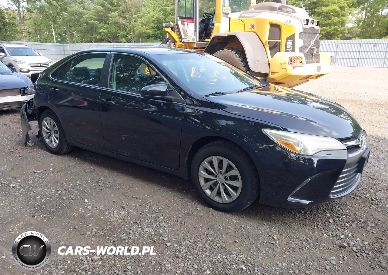 2017 Toyota Camry Le – zdjęcie 1 z 19