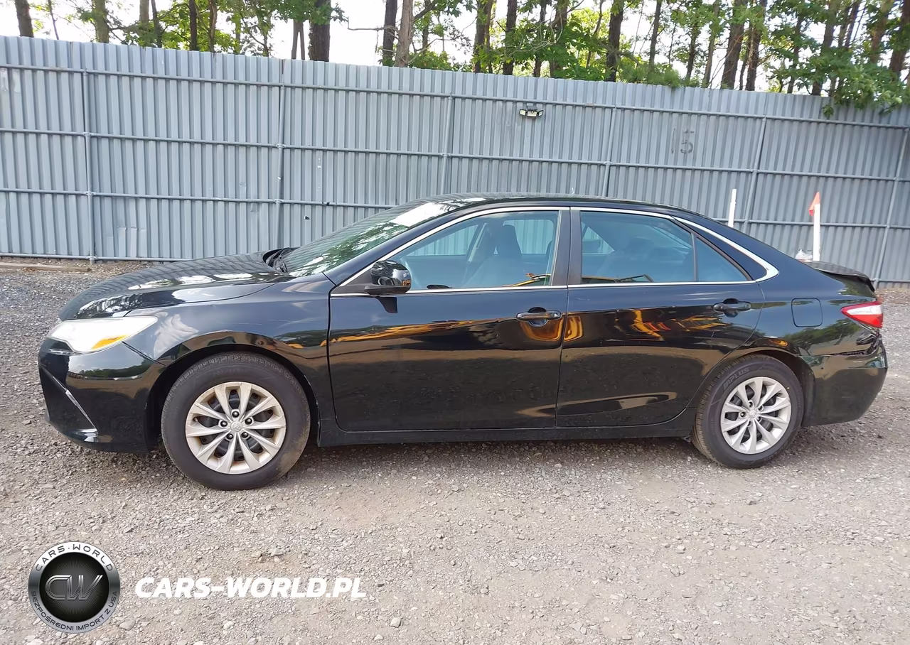 2017 Toyota Camry Le VIN:4T1BF1FK5HU378627 - 14
