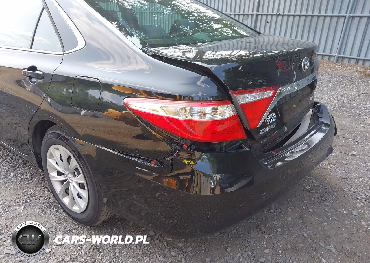 2017 Toyota Camry Le VIN:4T1BF1FK5HU378627 - 17