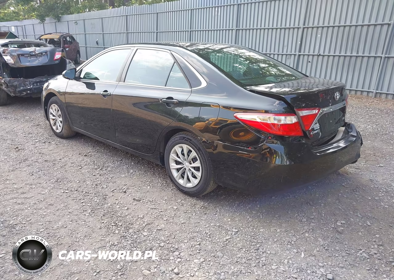 2017 Toyota Camry Le VIN:4T1BF1FK5HU378627 - 3