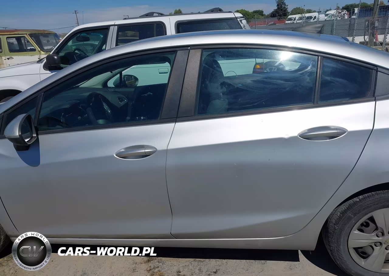 2018 Chevrolet Cruze Ls Auto VIN:1G1BC5SM2J7105539 - 14