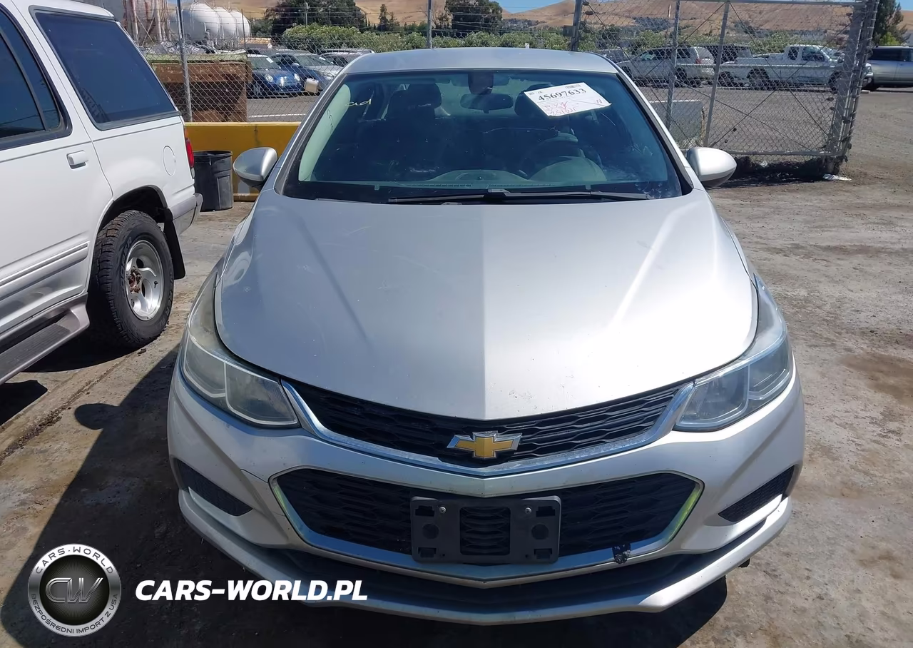 2018 Chevrolet Cruze Ls Auto VIN:1G1BC5SM2J7105539 - 6