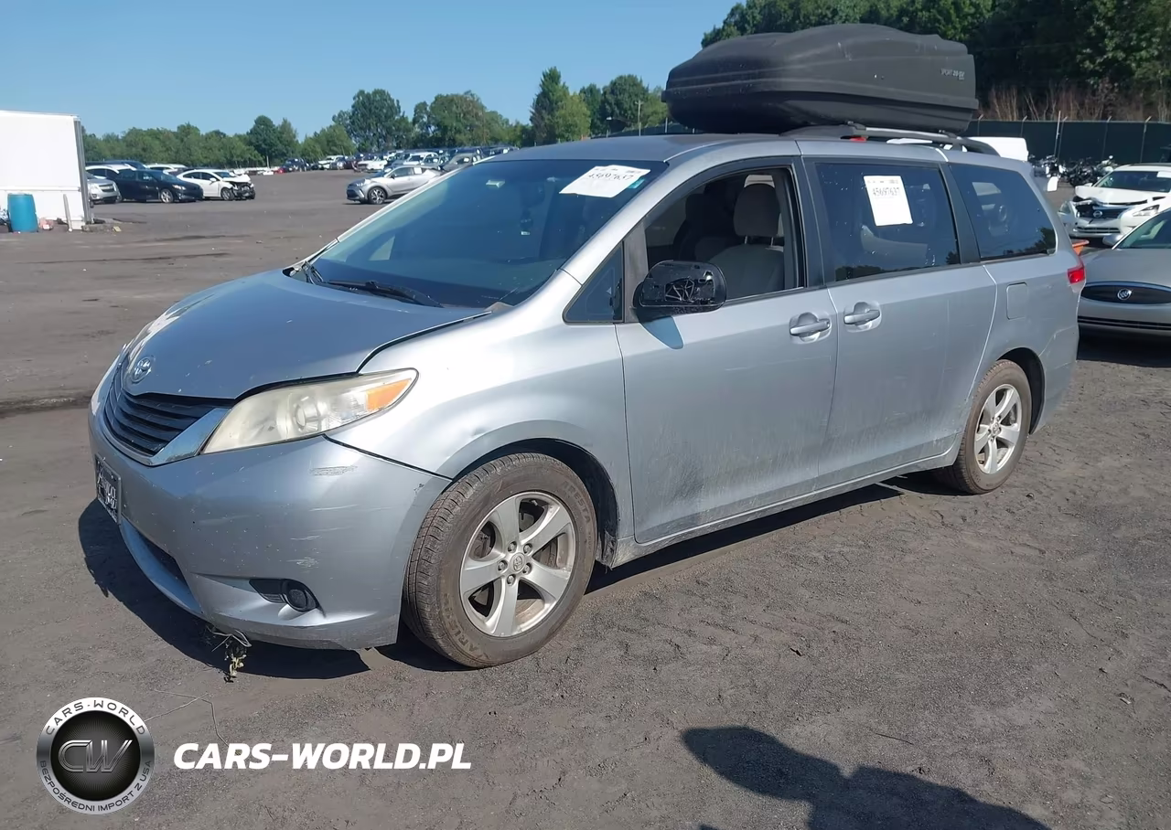 2013 Toyota Sienna Le V6 8 Passenger VIN:5TDKK3DC3DS403109 - 2