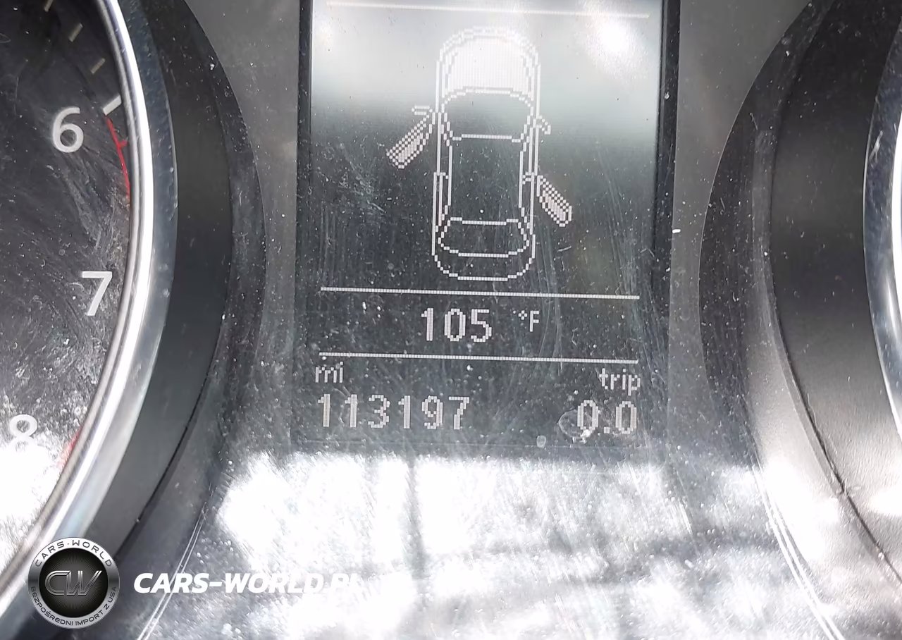 2018 Volkswagen Passat 2.0T R-Line-2.0T S VIN:1VWAA7A33JC015401 - 16