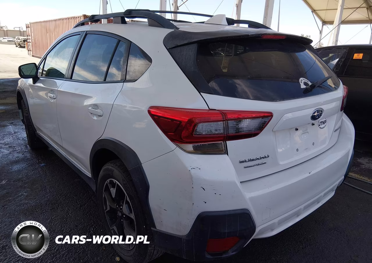 2020 Subaru Crosstrek Premium VIN:JF2GTAPC3L8270875 - 3