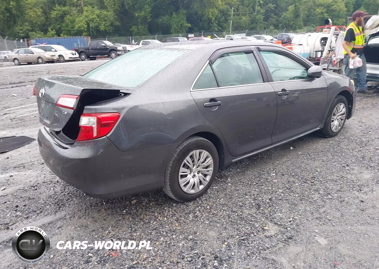 2013 Toyota Camry Le VIN:4T4BF1FK6DR319831 - 4
