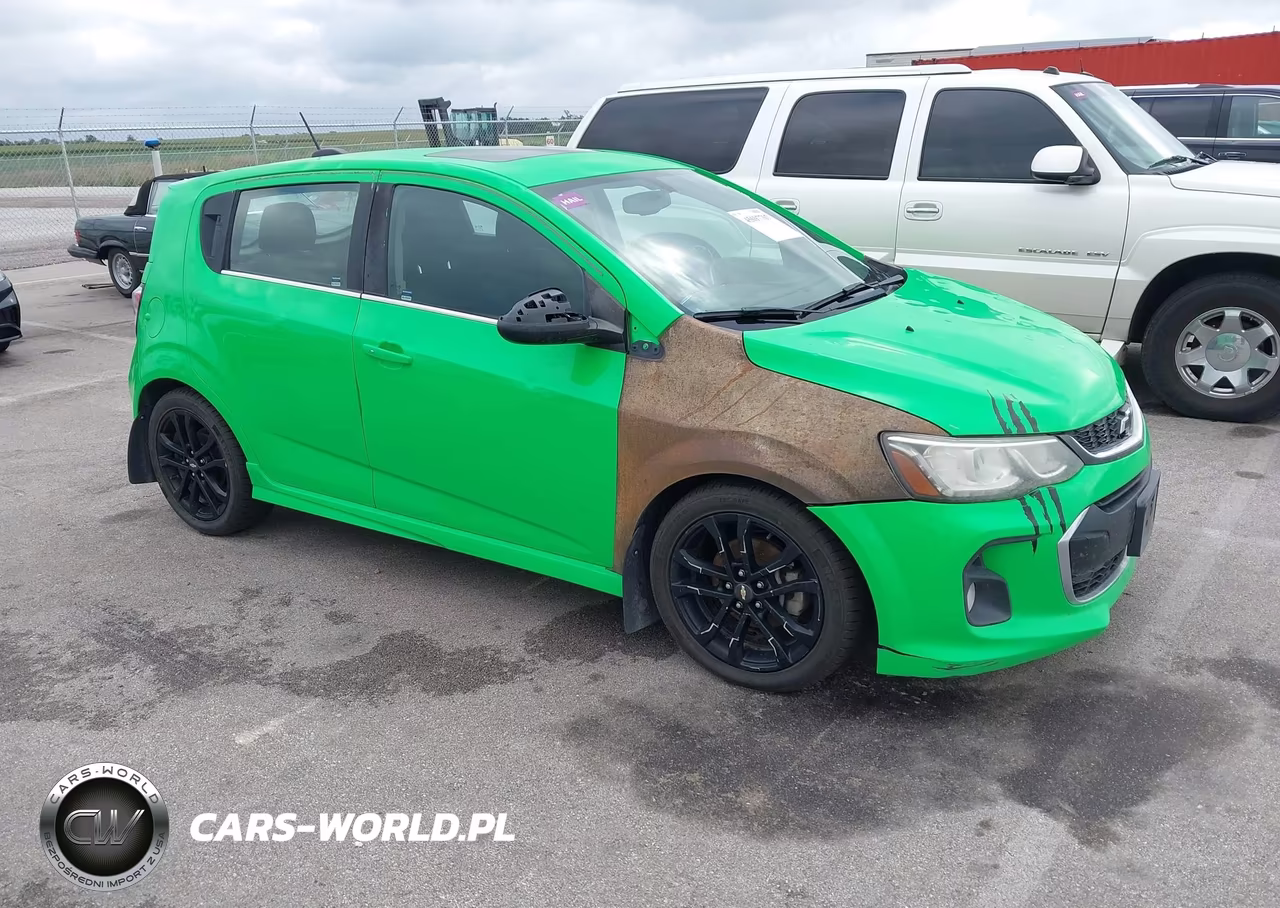 2017 Chevrolet Sonic Lt Auto – zdjęcie 1 z 11