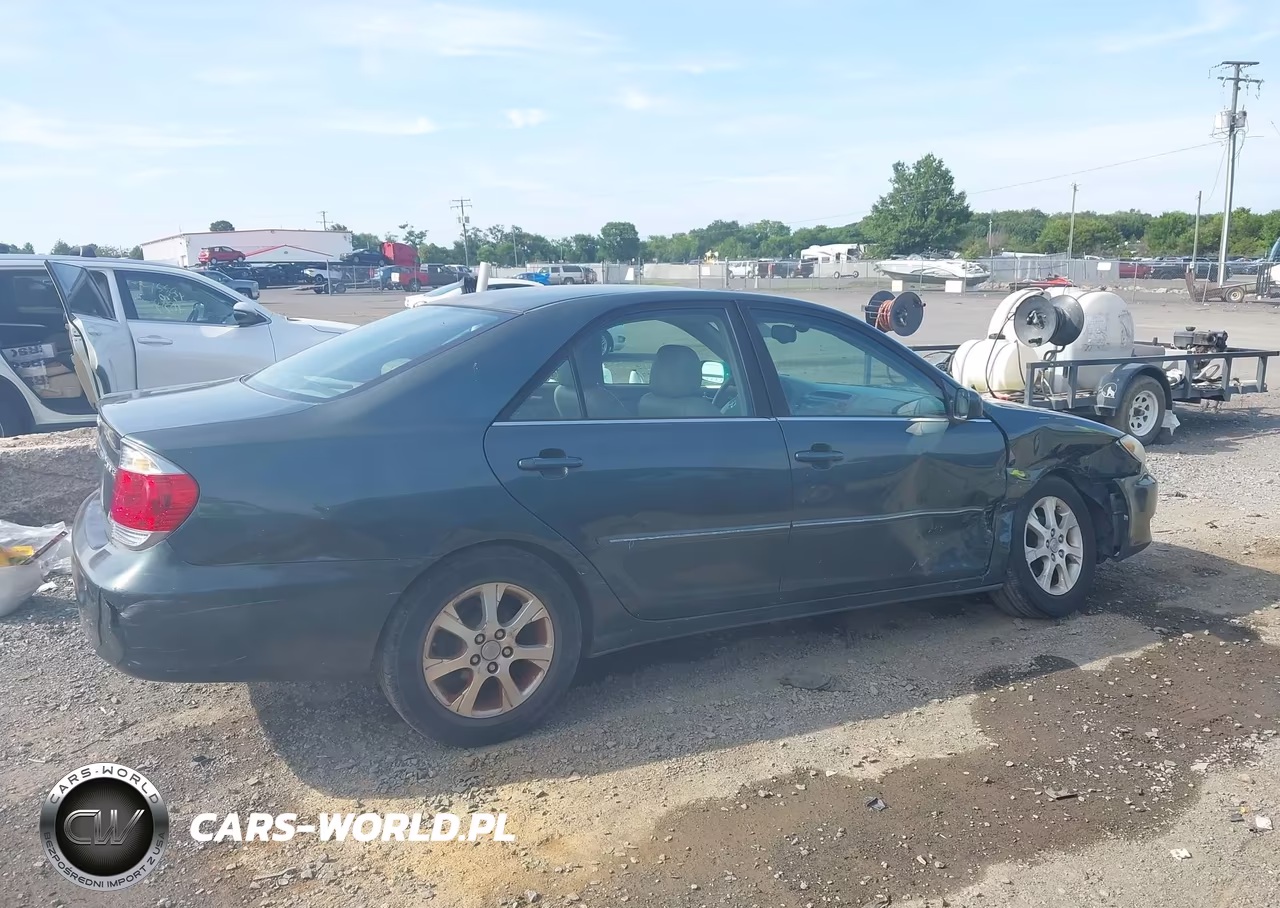 2005 Toyota Camry Xle VIN:4T1BE30K75U412831 - 13