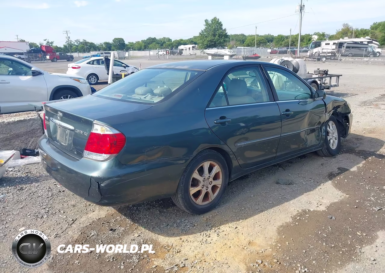 2005 Toyota Camry Xle VIN:4T1BE30K75U412831 - 4