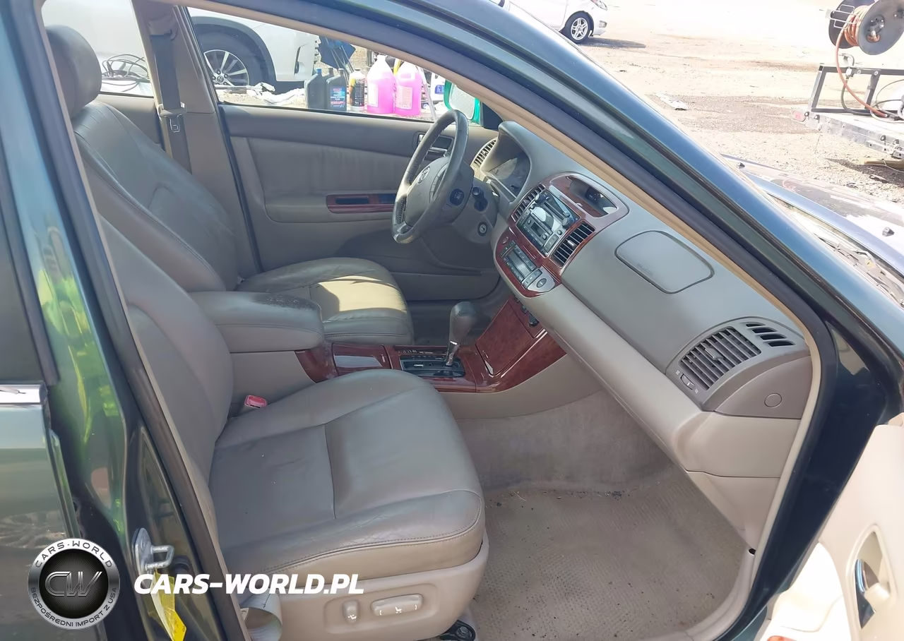 2005 Toyota Camry Xle VIN:4T1BE30K75U412831 - 5
