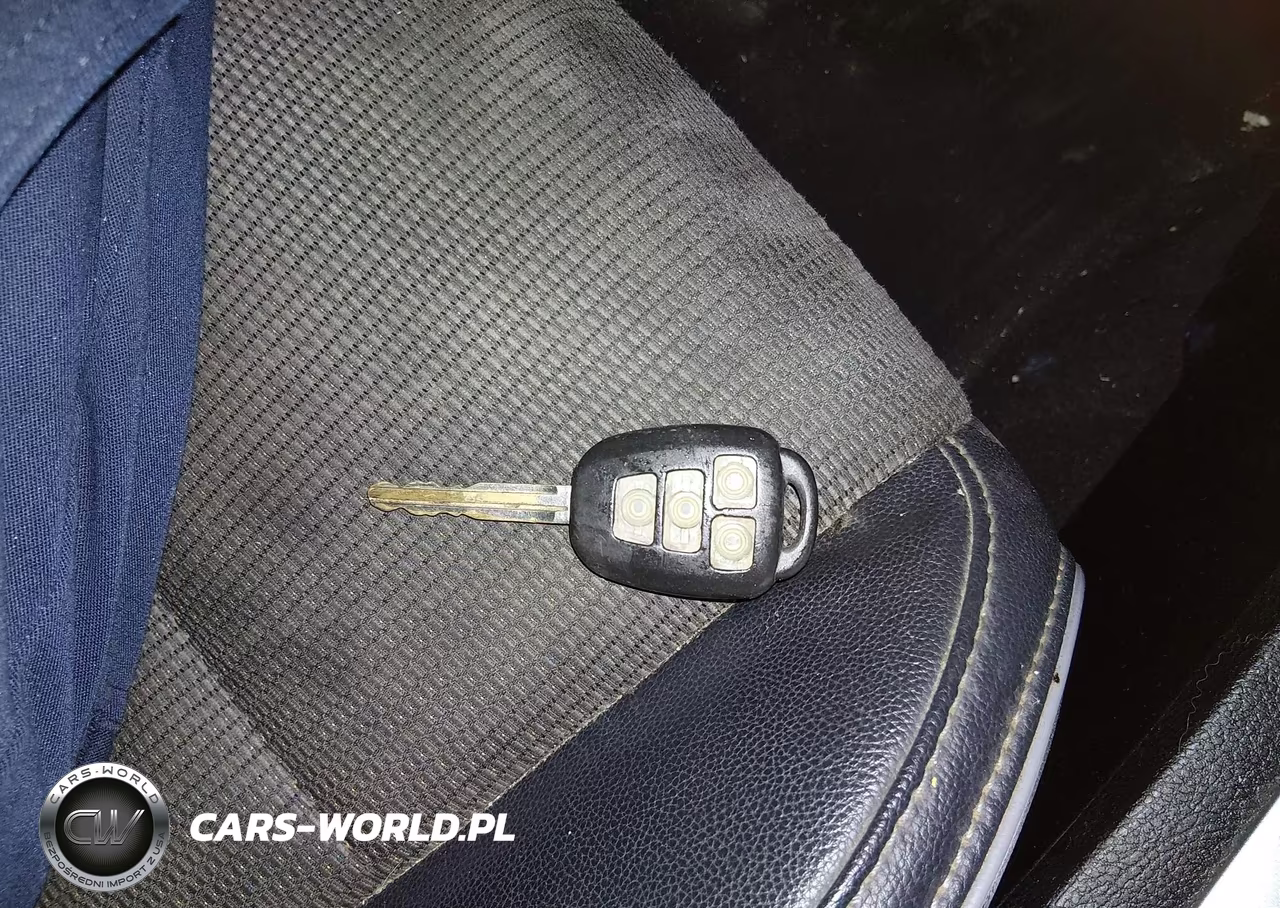 2016 Toyota Corolla S VIN:5YFBURHE5GP397559 - 11