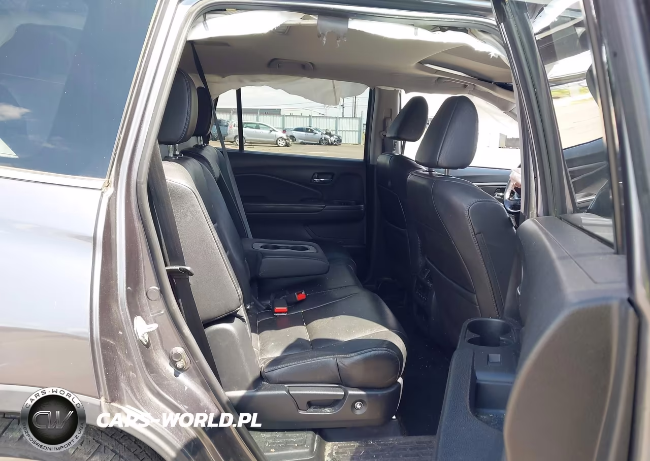 2018 Honda Pilot Ex-L VIN:5FNYF6H59JB057143 - 8