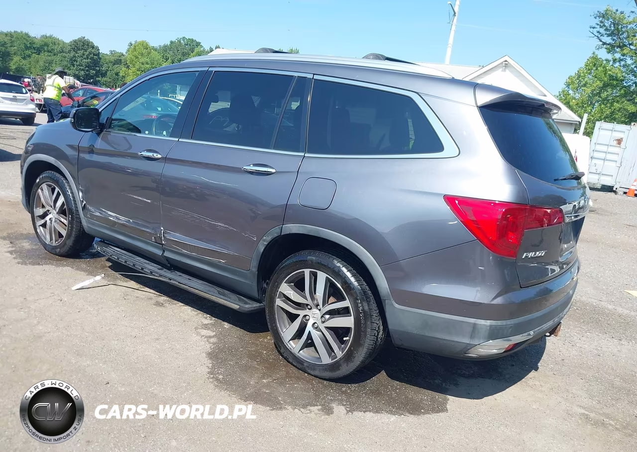 2016 Honda Pilot Touring VIN:5FNYF6H98GB064676 - 3