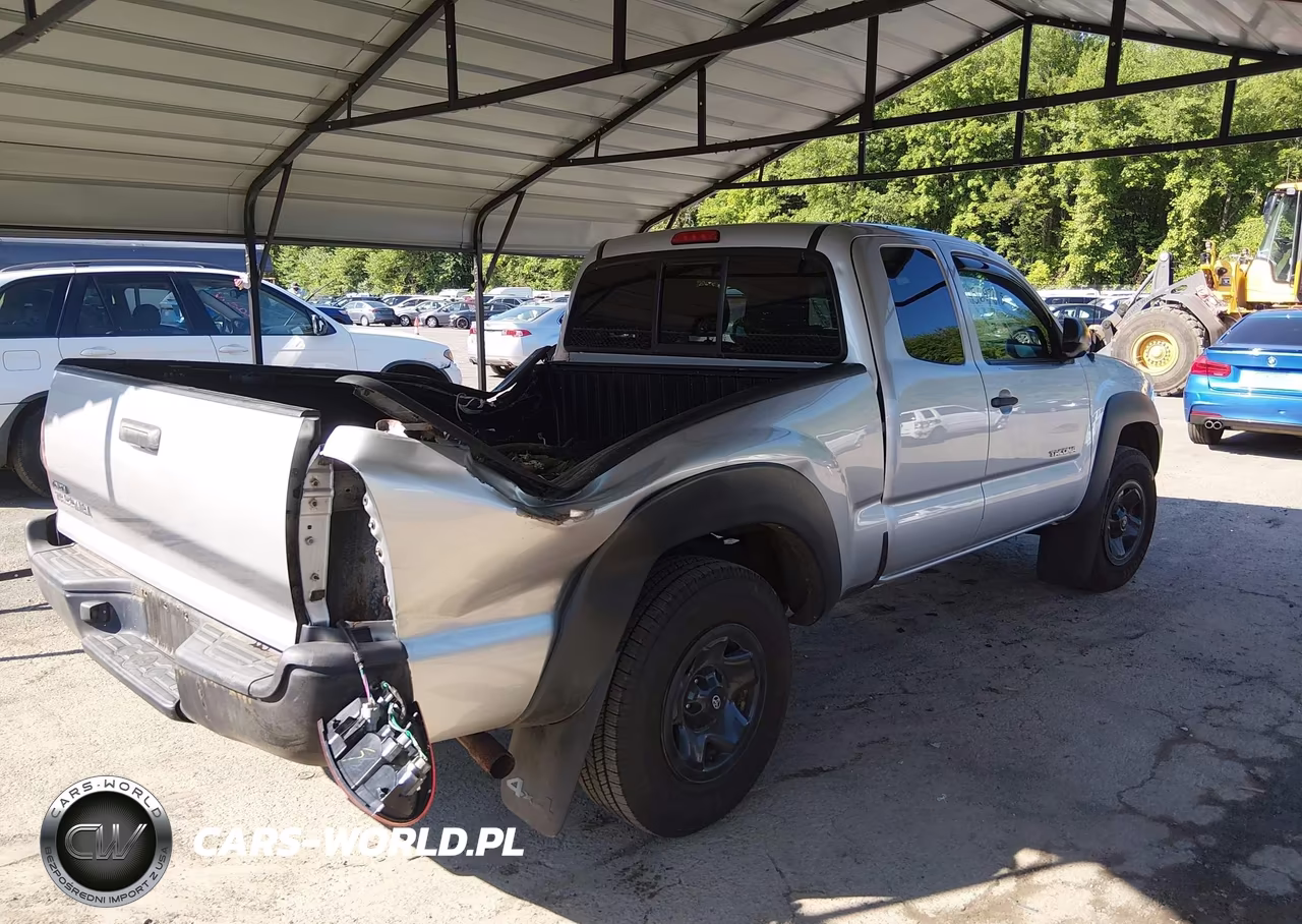 2013 Toyota Tacoma VIN:5TFUX4EN6DX022946 - 4