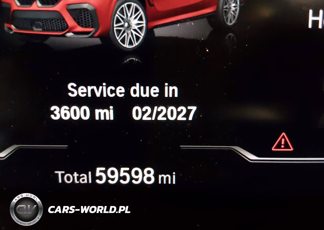 2023 BMW X6 M VIN:5YMCY0C09P9R75112 - 16