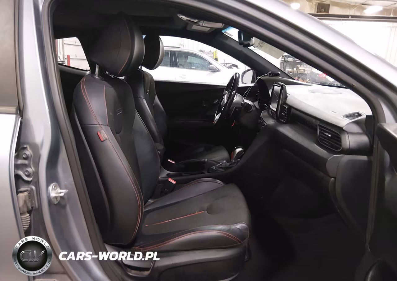 2019 Hyundai Veloster 2.0 Premium VIN:KMHTG6AF7KU004245 - 5