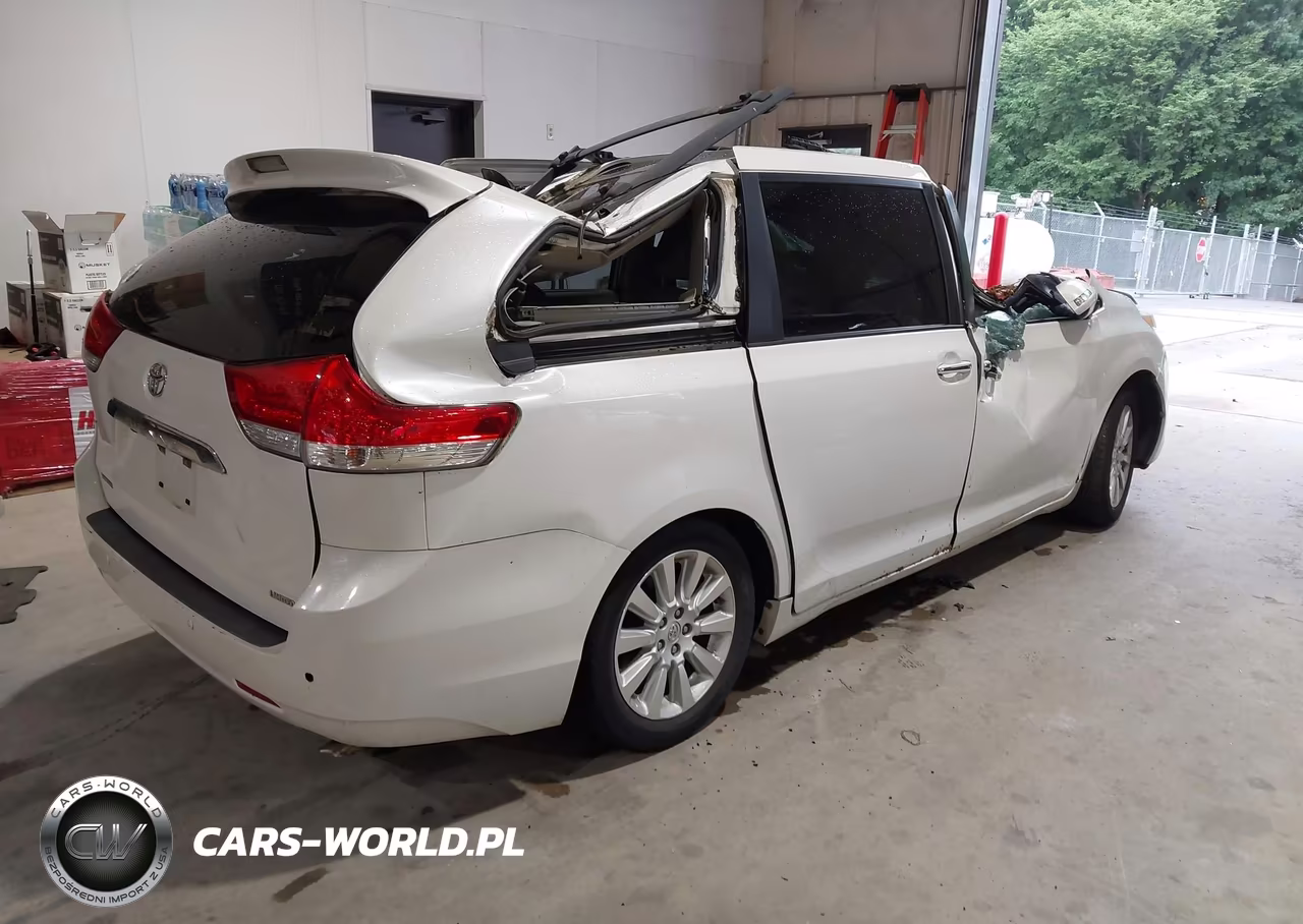 2014 Toyota Sienna Limited V6 7 Passenger VIN:5TDYK3DC9ES473841 - 4