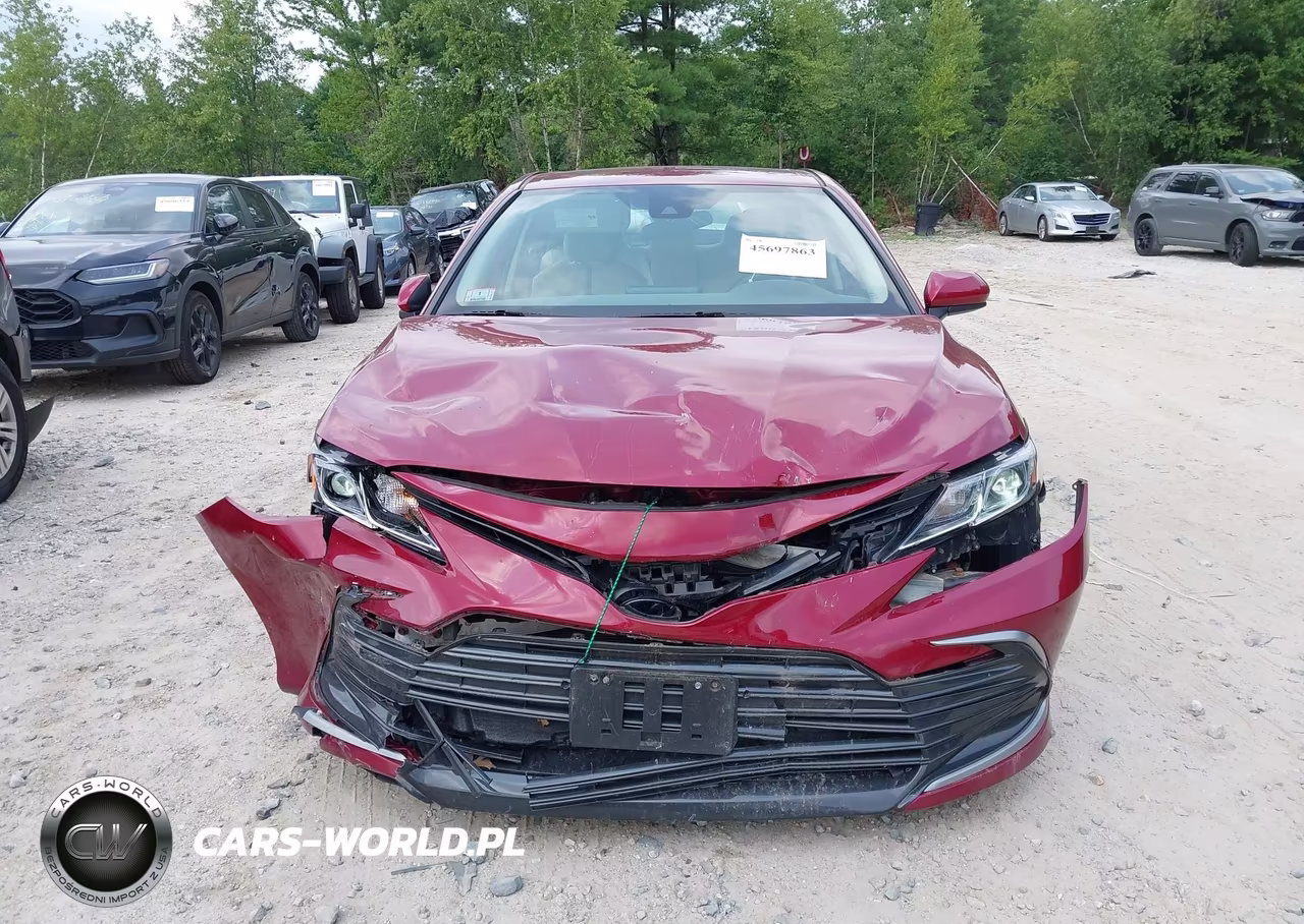 2021 Toyota Camry Le VIN:4T1C11AK8MU601876 - 12