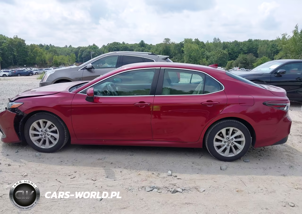 2021 Toyota Camry Le VIN:4T1C11AK8MU601876 - 14