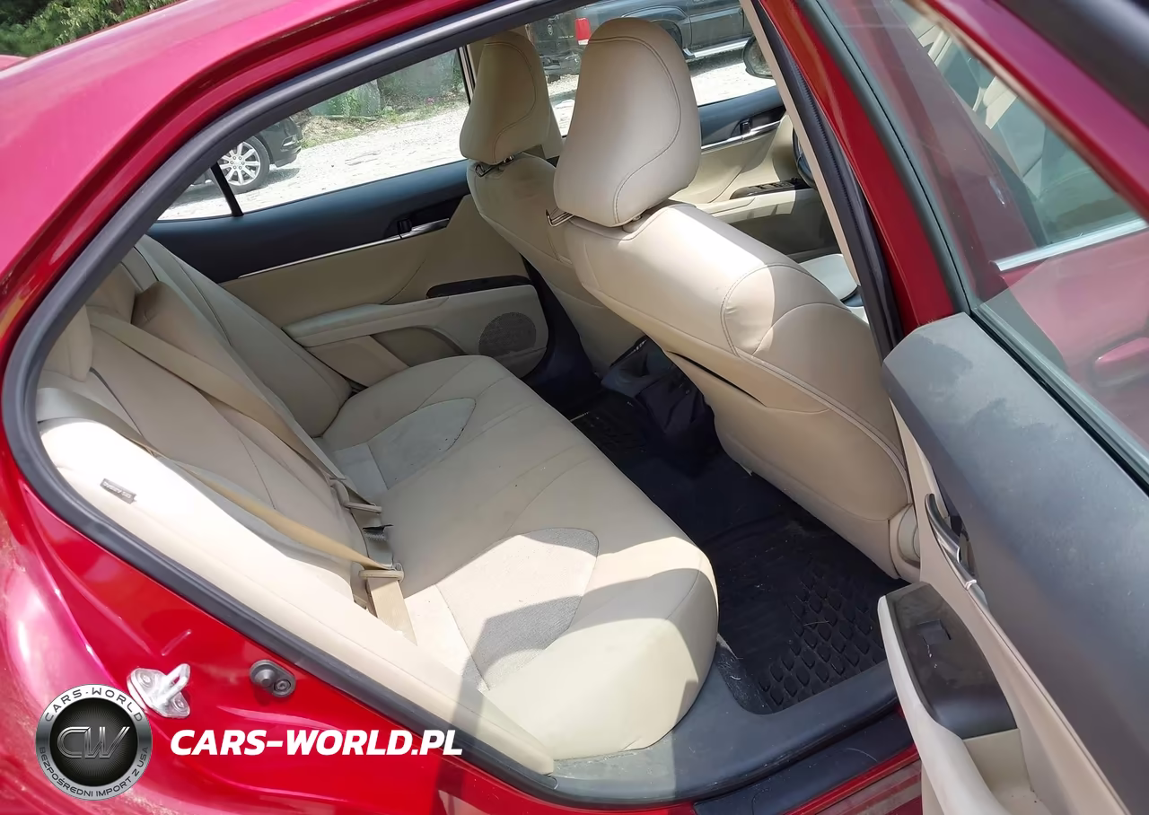 2021 Toyota Camry Le VIN:4T1C11AK8MU601876 - 8