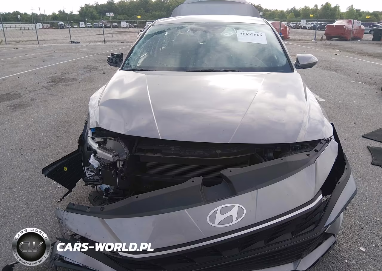 2026 Hyundai Elantra Se VIN:KMHLL4DG9TU099588 - 12