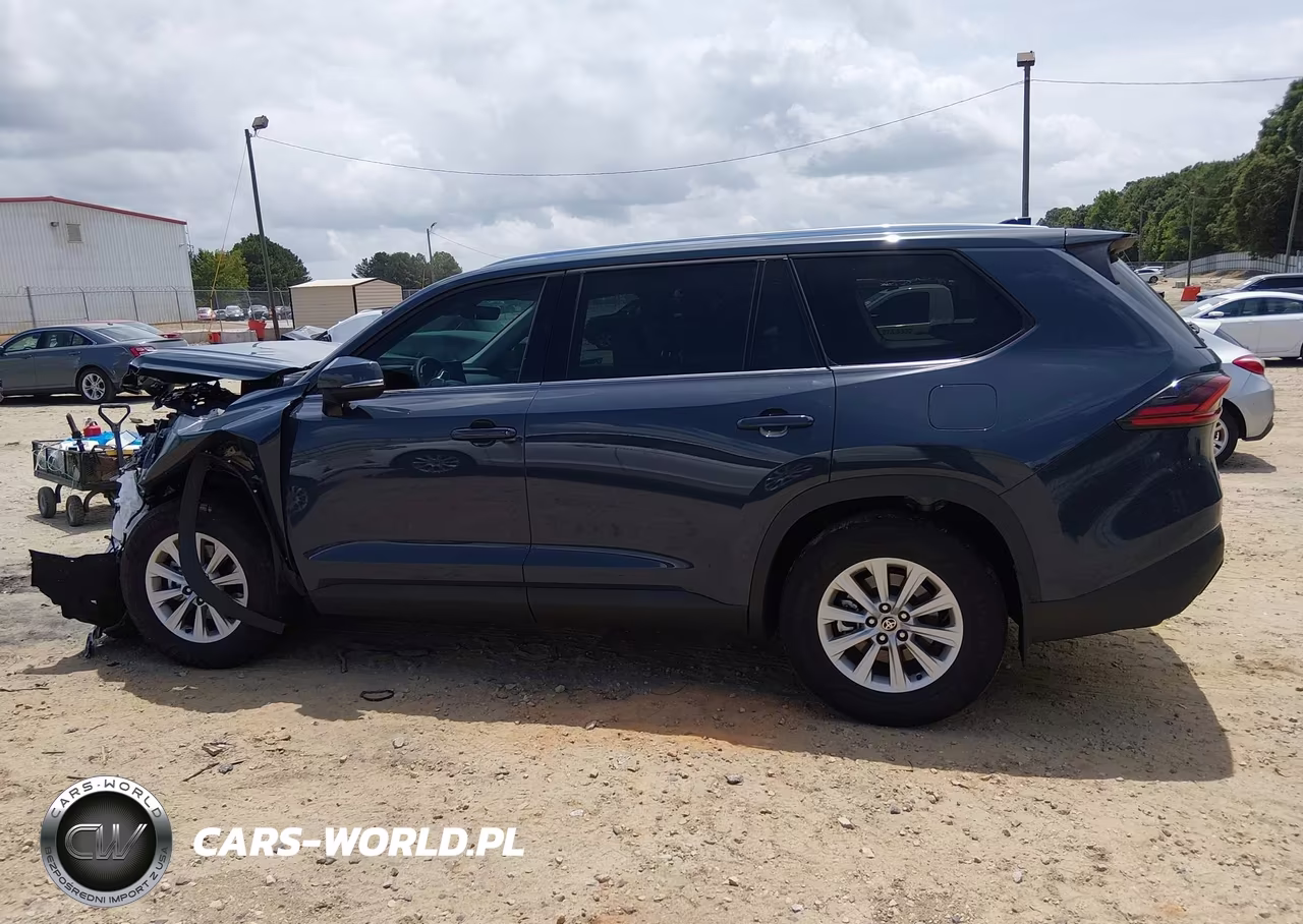 2026 Toyota Grand Highlander Xle VIN:5TDAAAB51TS108502 - 15