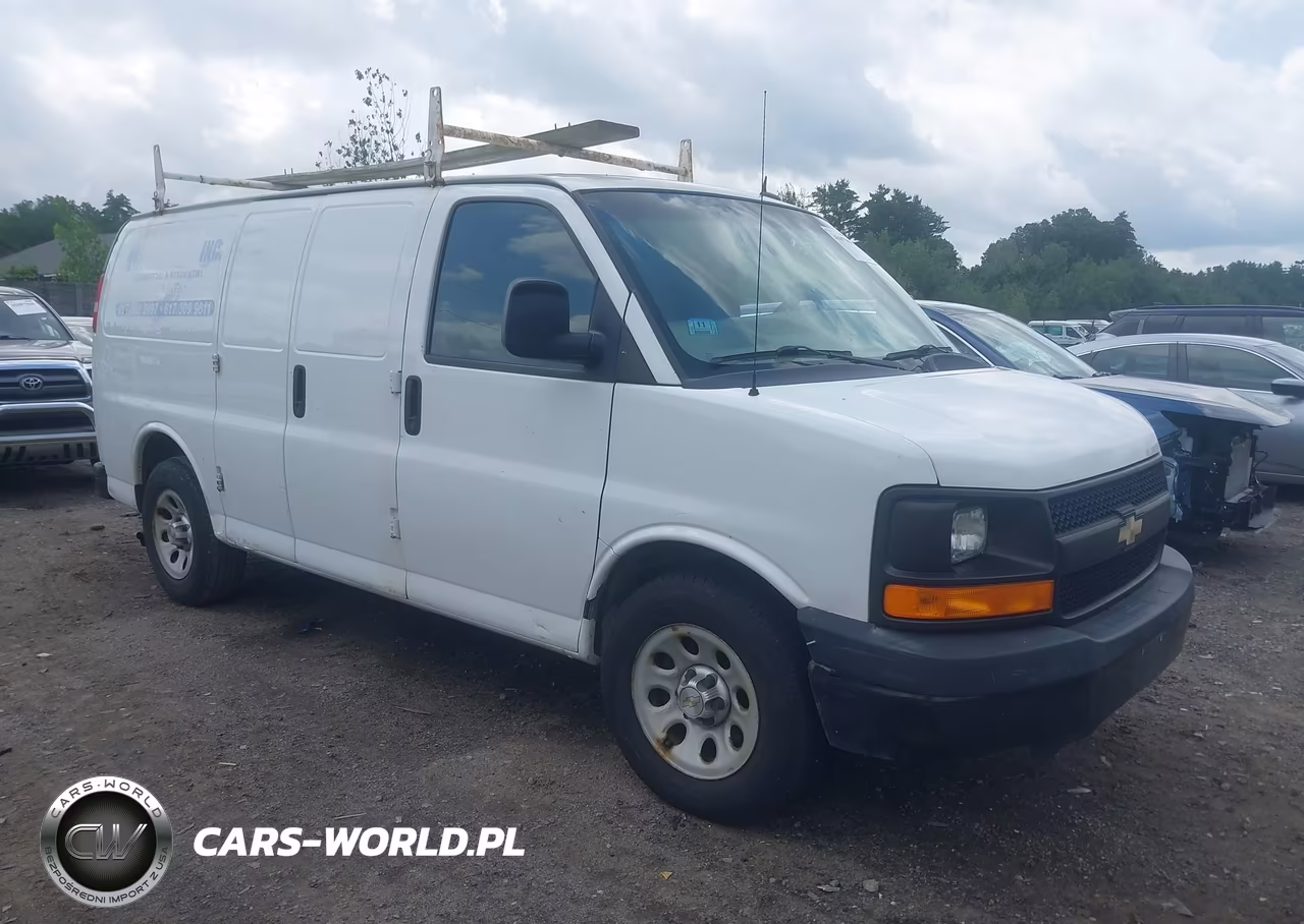 2013 Chevrolet Express 1500 Work Van – zdjęcie 1 z 16