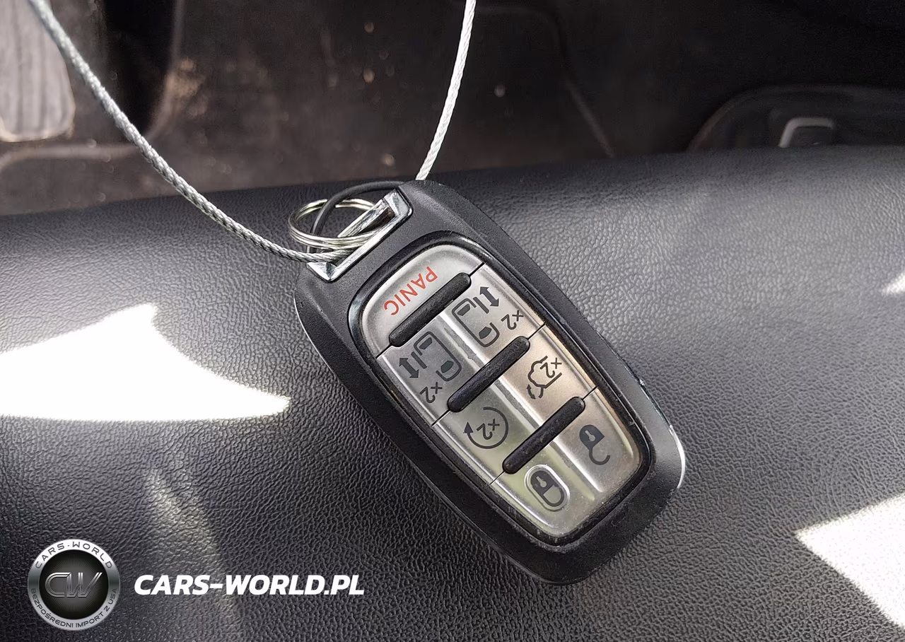 2025 Chrysler Pacifica Select VIN:2C4RC1BG4SR554939 - 11