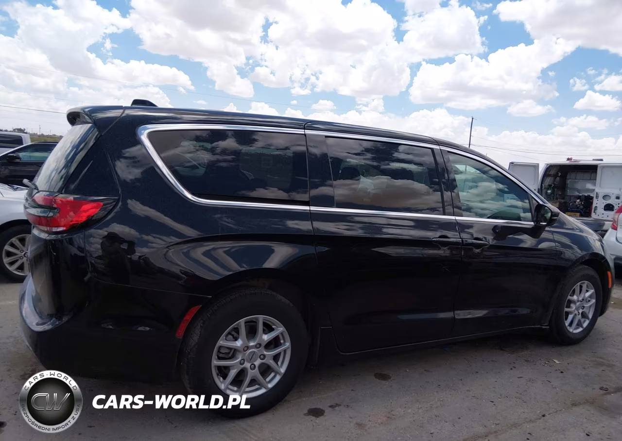 2025 Chrysler Pacifica Select VIN:2C4RC1BG4SR554939 - 13
