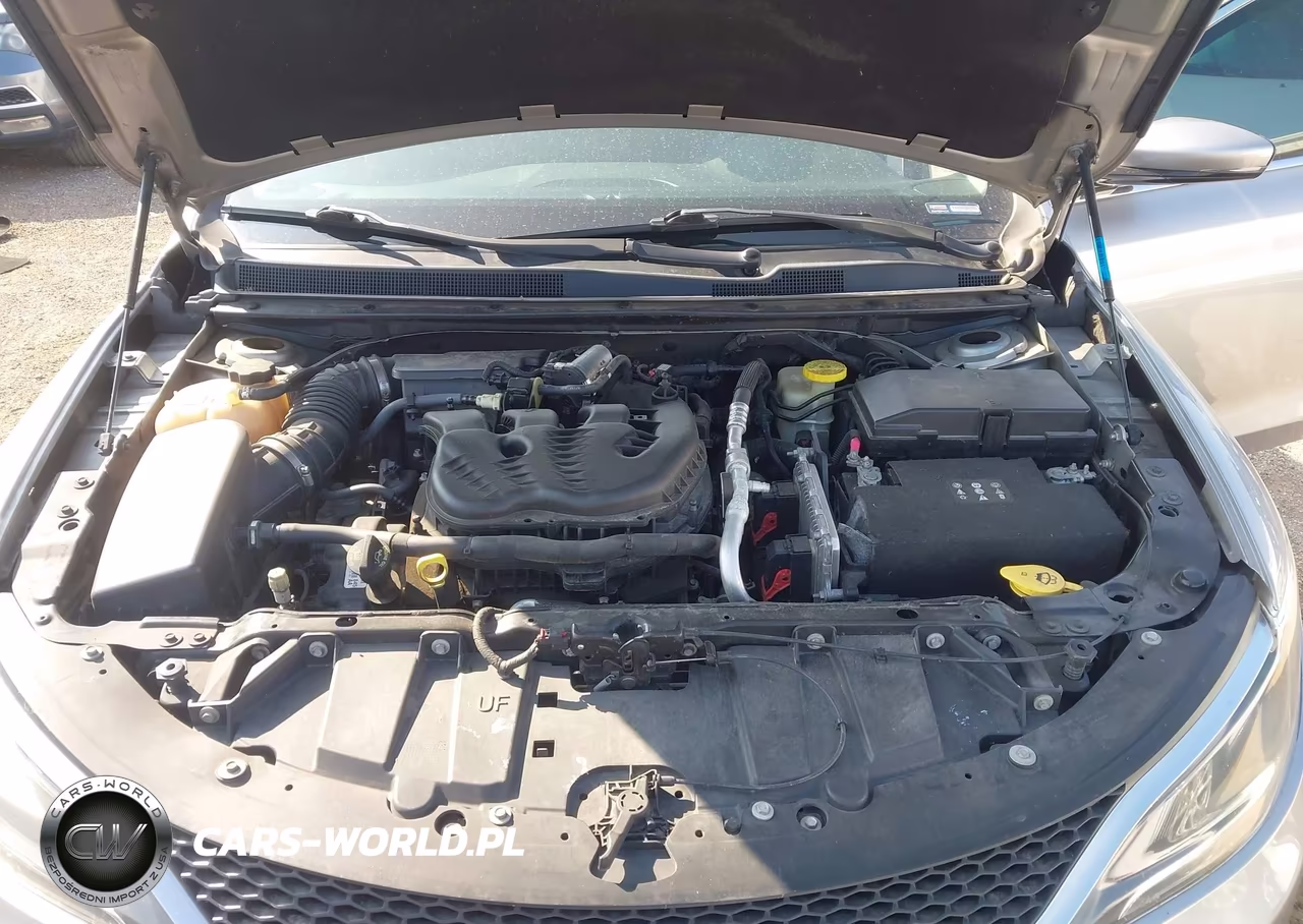 2015 Chrysler 200 C VIN:1C3CCCEG7FN678434 - 10