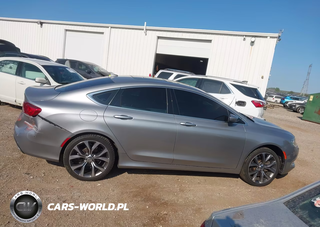 2015 Chrysler 200 C VIN:1C3CCCEG7FN678434 - 13