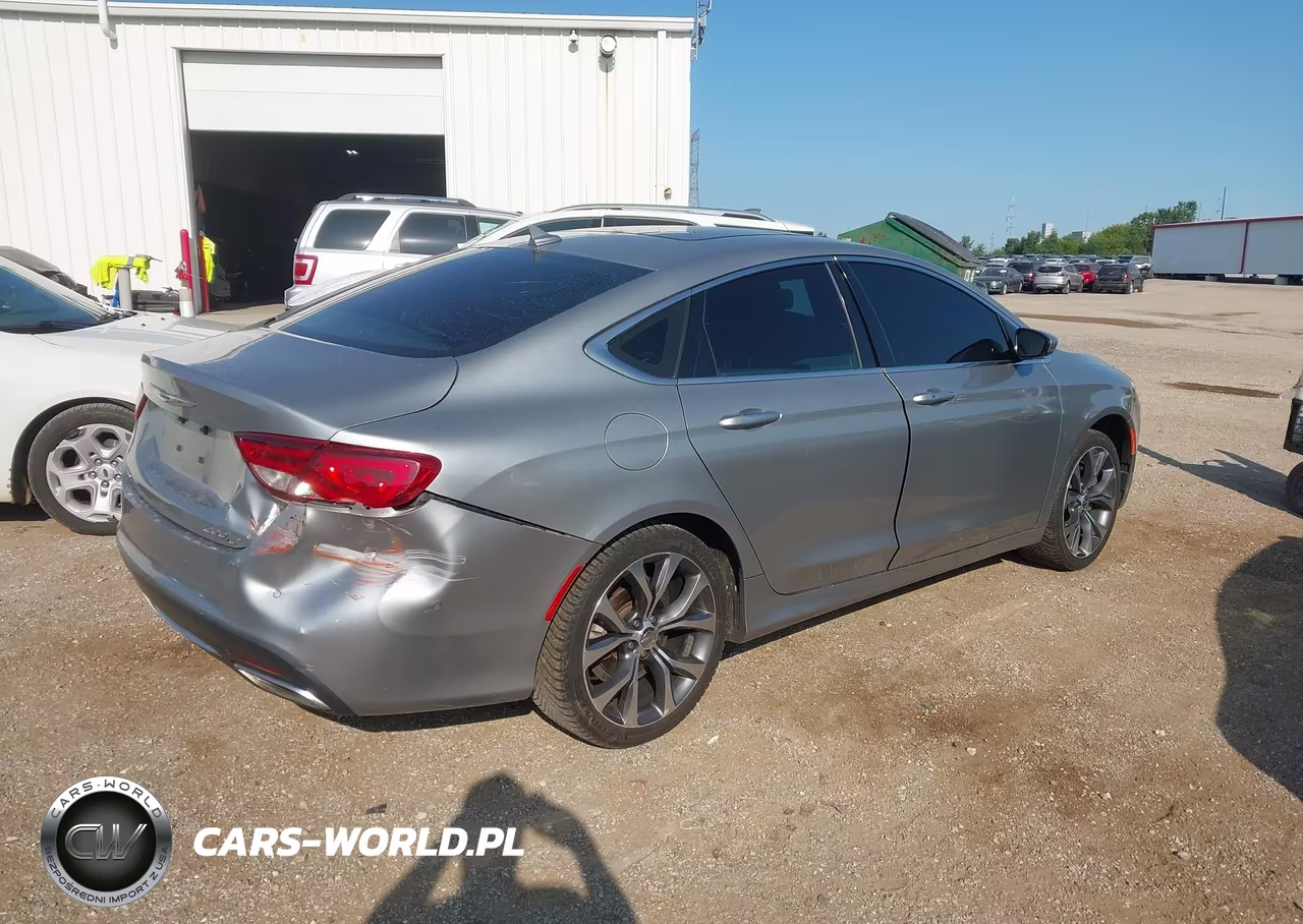 2015 Chrysler 200 C VIN:1C3CCCEG7FN678434 - 4