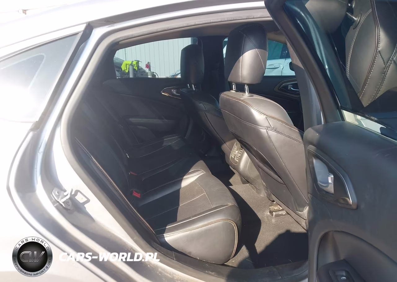 2015 Chrysler 200 C VIN:1C3CCCEG7FN678434 - 8