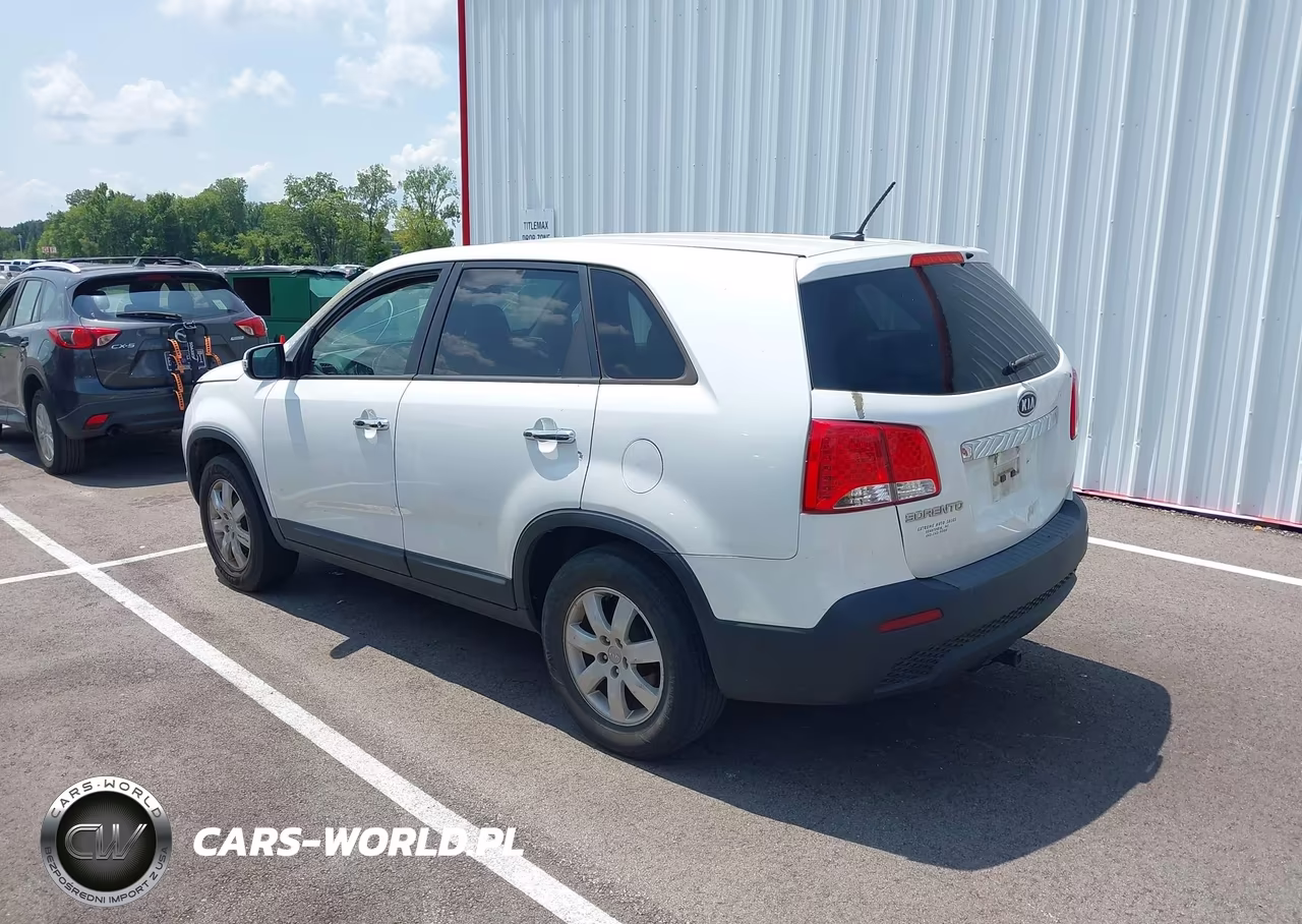 2013 Kia Sorento Lx VIN:5XYKT3A12DG378152 - 3