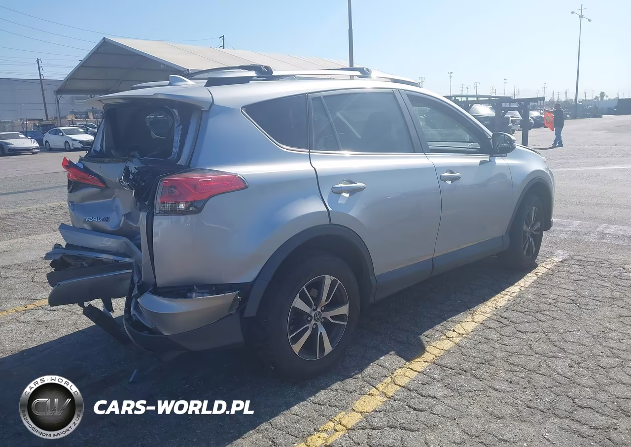2017 Toyota Rav4 Xle VIN:2T3WFREV8HW345463 - 4