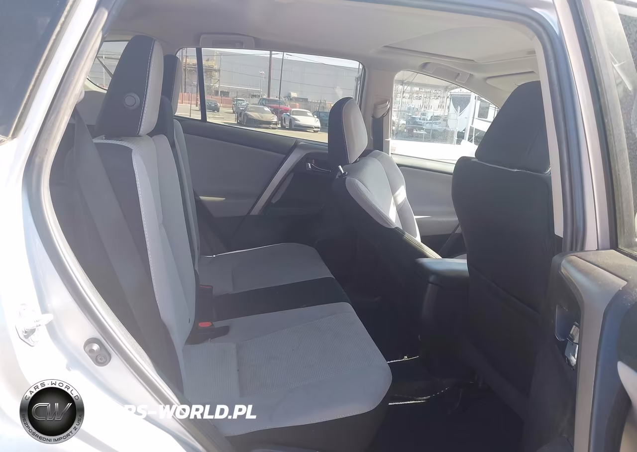 2017 Toyota Rav4 Xle VIN:2T3WFREV8HW345463 - 8