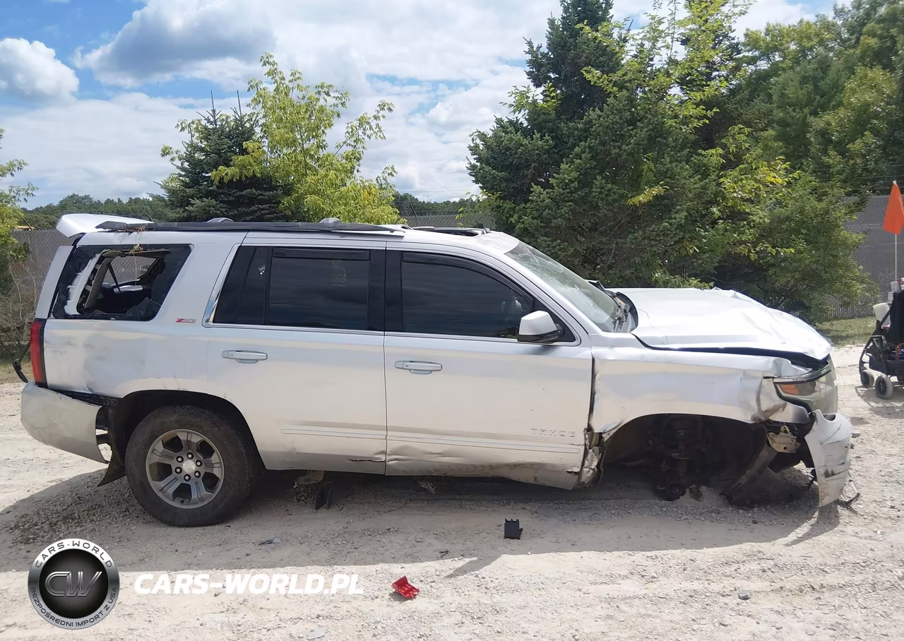 2018 Chevrolet Tahoe Lt VIN:1GNSKBKC1JR149138 - 14