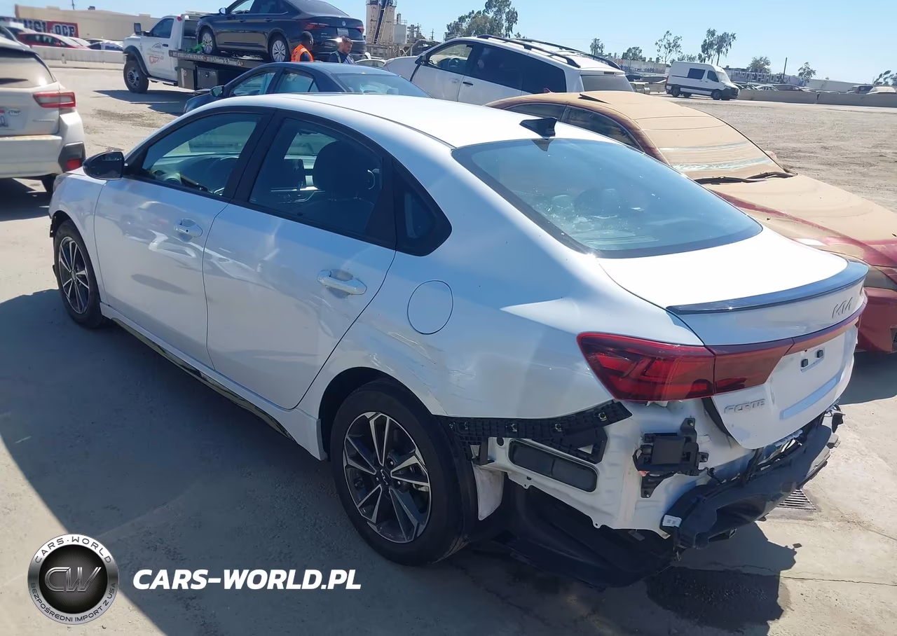 2024 Kia Forte Gt-Line VIN:3KPF54AD8RE840875 - 3