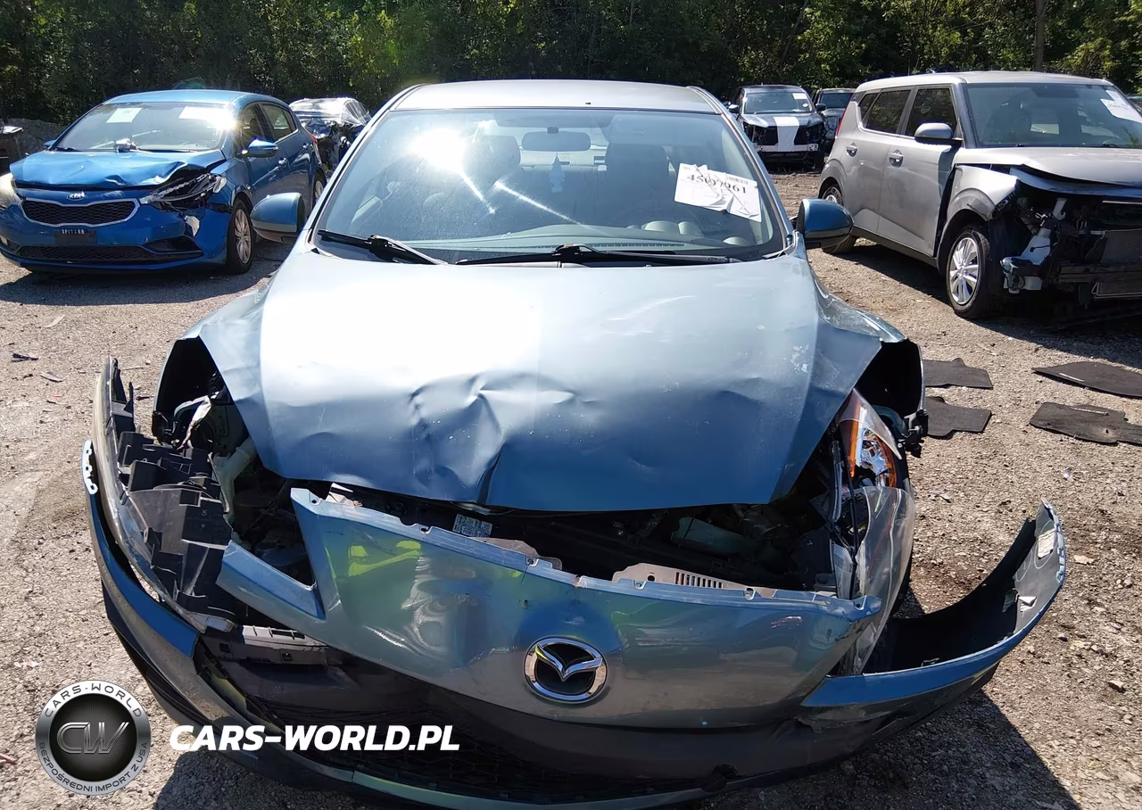2011 Mazda Mazda3 I Sport VIN:JM1BL1UF7B1404561 - 12