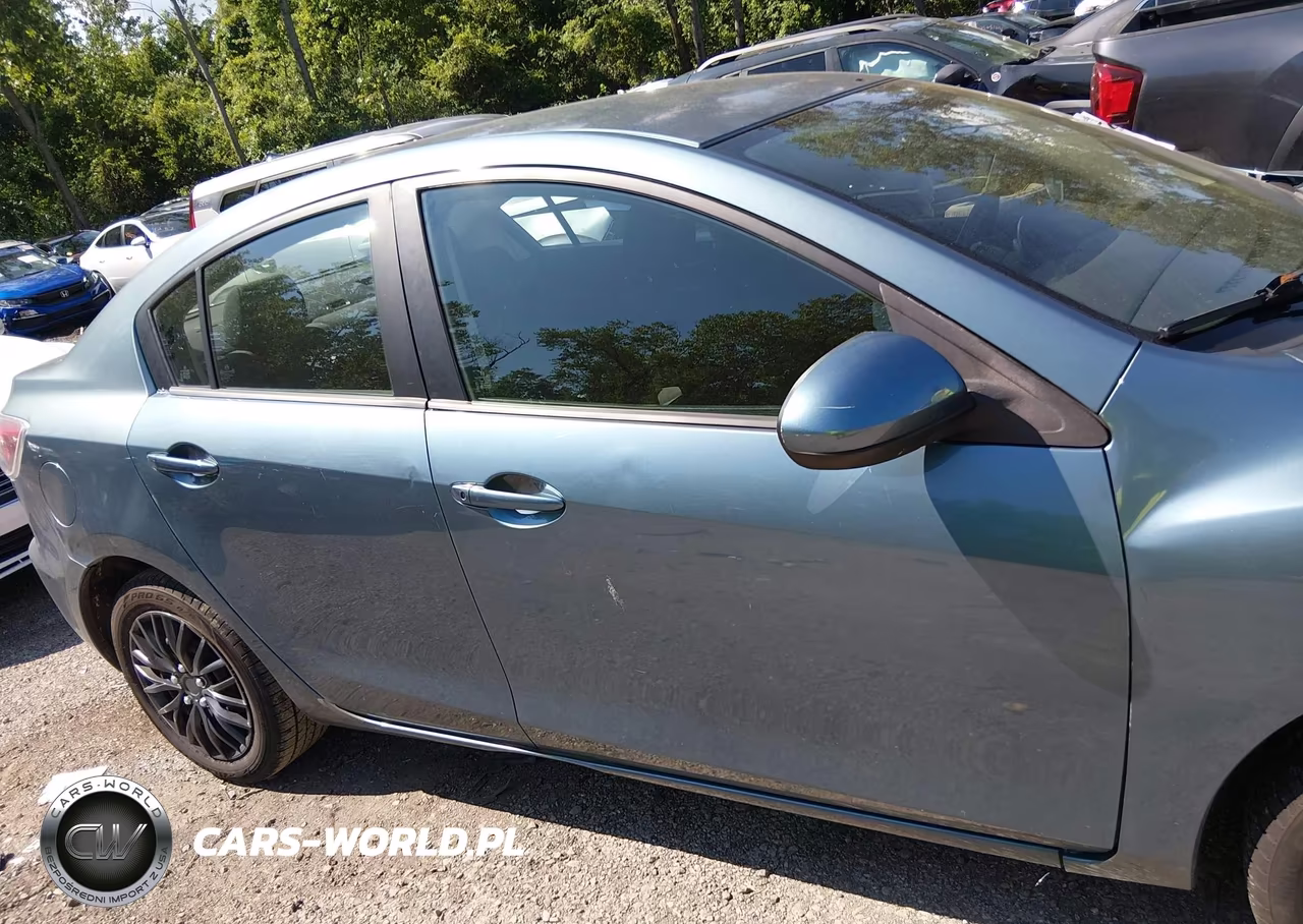 2011 Mazda Mazda3 I Sport VIN:JM1BL1UF7B1404561 - 13