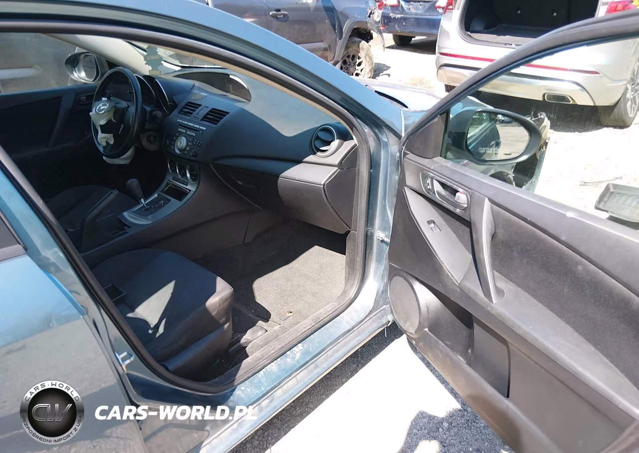 2011 Mazda Mazda3 I Sport VIN:JM1BL1UF7B1404561 - 5