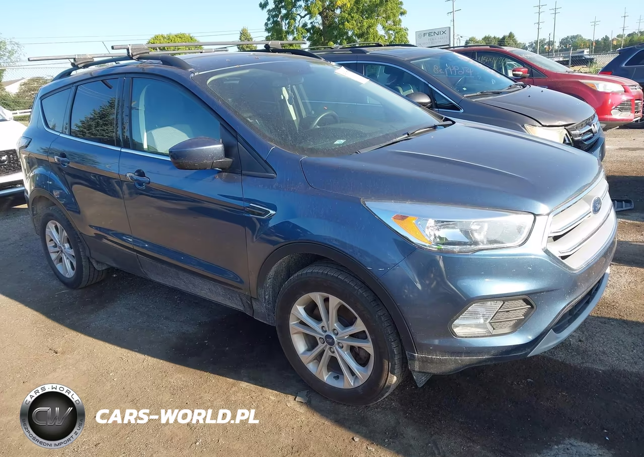 2018 Ford Escape Se VIN:1FMCU9GD1JUC57706 - 1